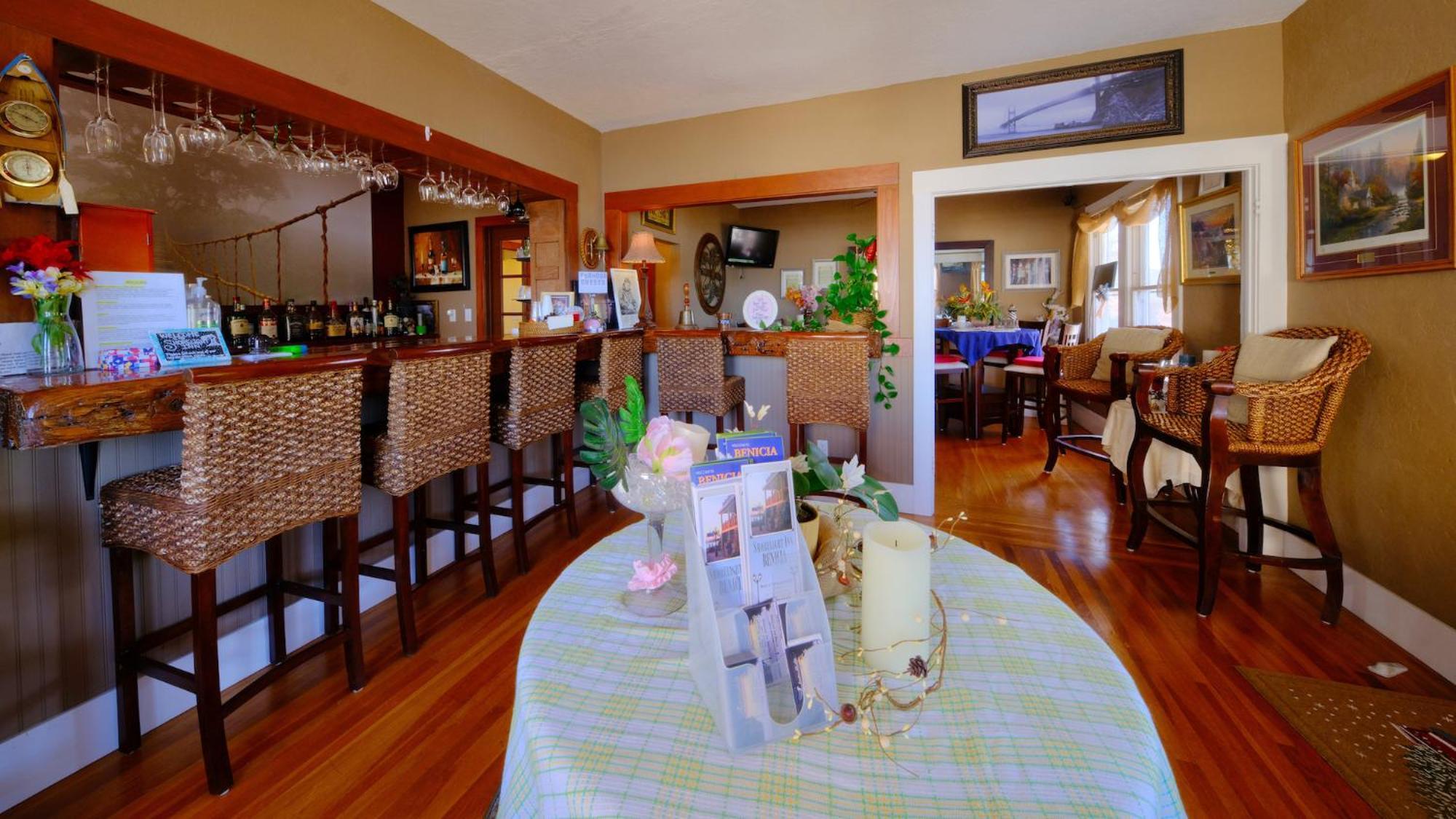 Shorelight Inn Benicia Buitenkant foto